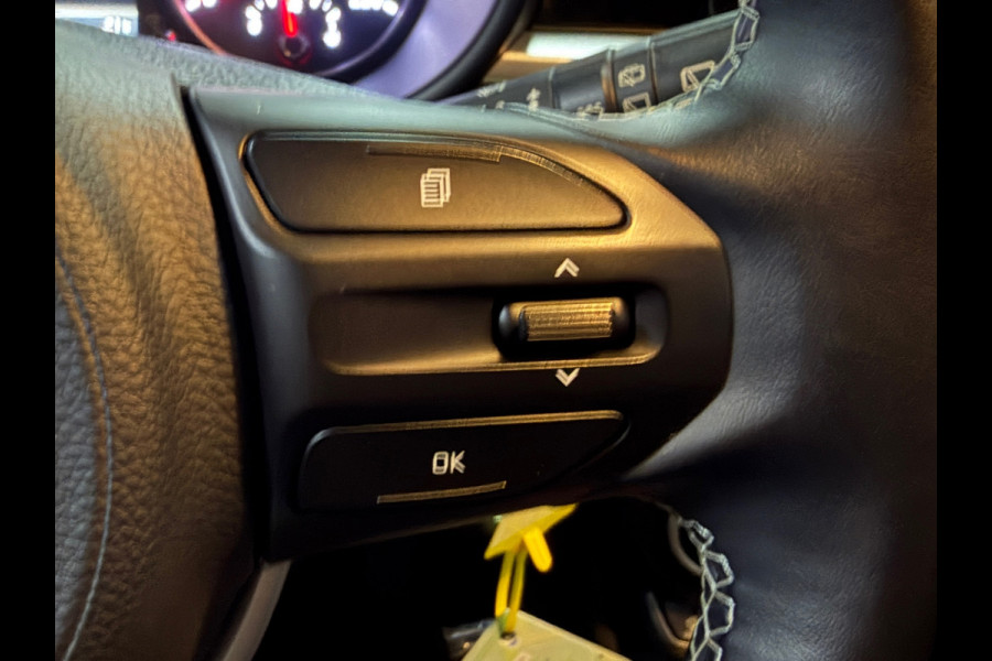 Kia Picanto 1.0 DPi Dream Team Edition | Automaat | Camera | Navi | Stoelverwarming | Stuurverwarming