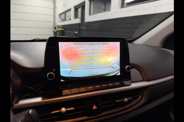 Kia Picanto 1.0 DPi Dream Team Edition | Automaat | Camera | Navi | Stoelverwarming | Stuurverwarming