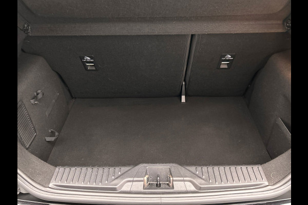 Ford Fiesta 1.5 EcoBoost ST-3 200 PK Performance | Panoramadak | B&O | Recaro | Carplay | Camera | Stoel/Stuur Verwarming |