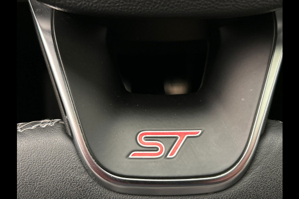 Ford Fiesta 1.5 EcoBoost ST-3 200 PK Performance | Panoramadak | B&O | Recaro | Carplay | Camera | Stoel/Stuur Verwarming |