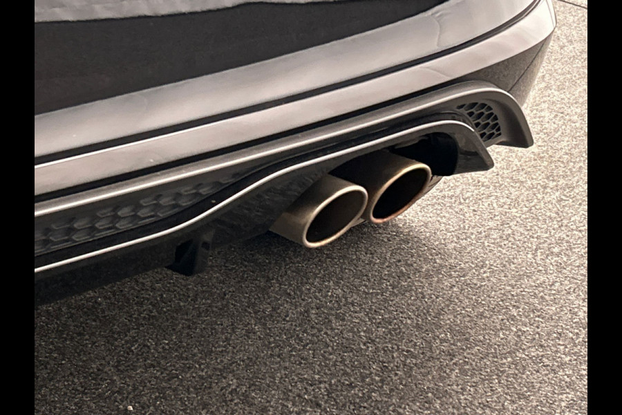 Ford Fiesta 1.5 EcoBoost ST-3 200 PK Performance | Panoramadak | B&O | Recaro | Carplay | Camera | Stoel/Stuur Verwarming |