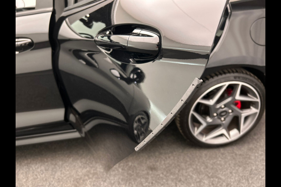 Ford Fiesta 1.5 EcoBoost ST-3 200 PK Performance | Panoramadak | B&O | Recaro | Carplay | Camera | Stoel/Stuur Verwarming |