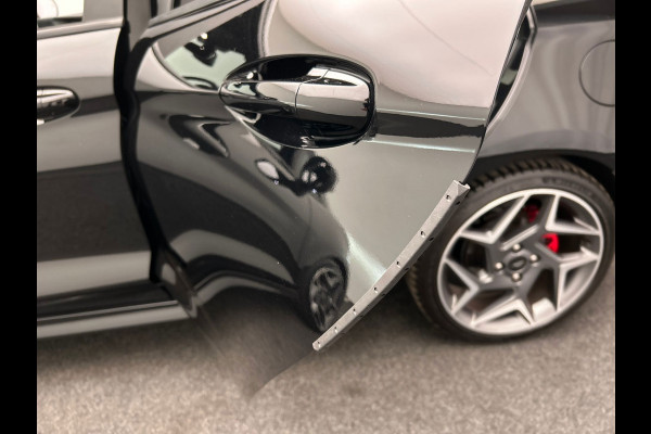 Ford Fiesta 1.5 EcoBoost ST-3 200 PK Performance | Panoramadak | B&O | Recaro | Carplay | Camera | Stoel/Stuur Verwarming |