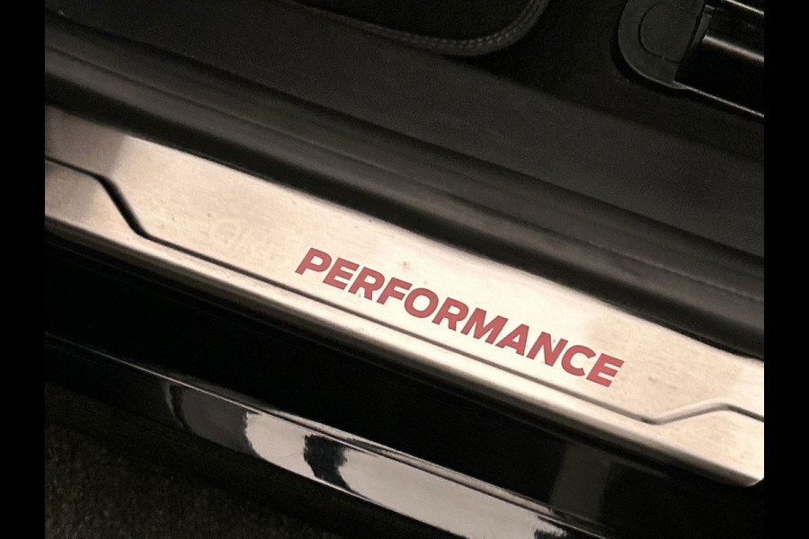 Ford Fiesta 1.5 EcoBoost ST-3 200 PK Performance | Panoramadak | B&O | Recaro | Carplay | Camera | Stoel/Stuur Verwarming |