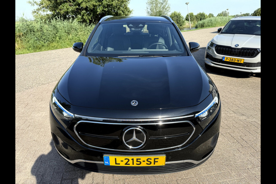 Mercedes-Benz EQA 250 Bns Solution Luxury 67 kWh SOH 94%, Camera, App Connect