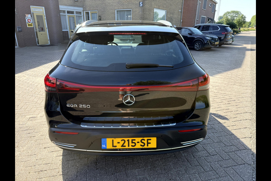 Mercedes-Benz EQA 250 Bns Solution Luxury 67 kWh SOH 94%, Camera, App Connect