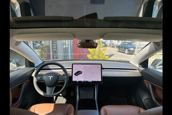 Tesla Model 3 Standard RWD Plus | Trekhaak | Tabacco Leder