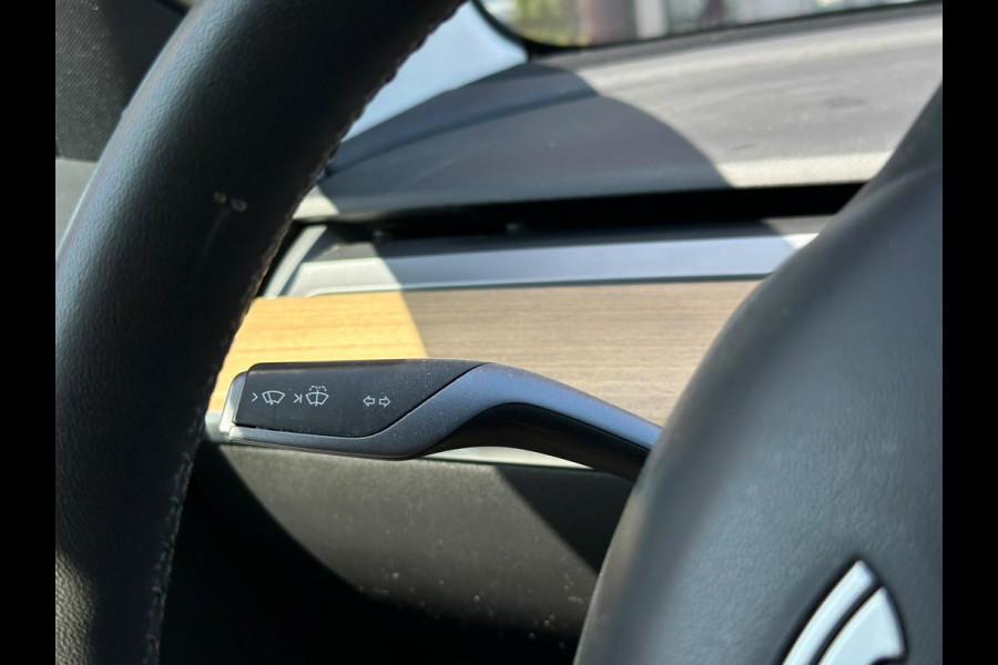 Tesla Model 3 Standard RWD Plus | Trekhaak | Tabacco Leder