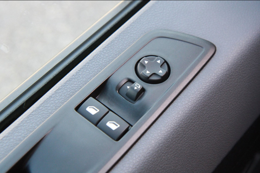 Opel Vivaro 2.0 CDTI L2H1 Innovation / Trekhaak / App connect / Camera / Glas rondom