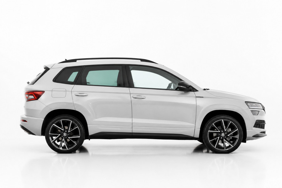 Škoda Karoq 1.5 TSI ACT Sportline | TREKHAAK | ADAPTIEVE CRUISE CONTROLE | CAMERA | NAP | STOELVERWARMING | CANTON