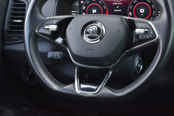 Škoda Karoq 1.5 TSI ACT Sportline | TREKHAAK | ADAPTIEVE CRUISE CONTROLE | CAMERA | NAP | STOELVERWARMING | CANTON