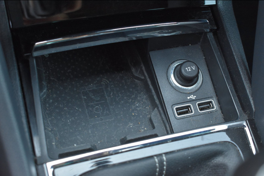 Škoda Karoq 1.5 TSI ACT Sportline | TREKHAAK | ADAPTIEVE CRUISE CONTROLE | CAMERA | NAP | STOELVERWARMING | CANTON
