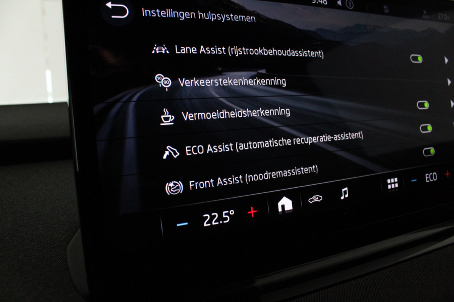 Škoda ENYAQ iV 80 Loft Edition > SOH 95%/21 inch/Trekhaak/Camera...