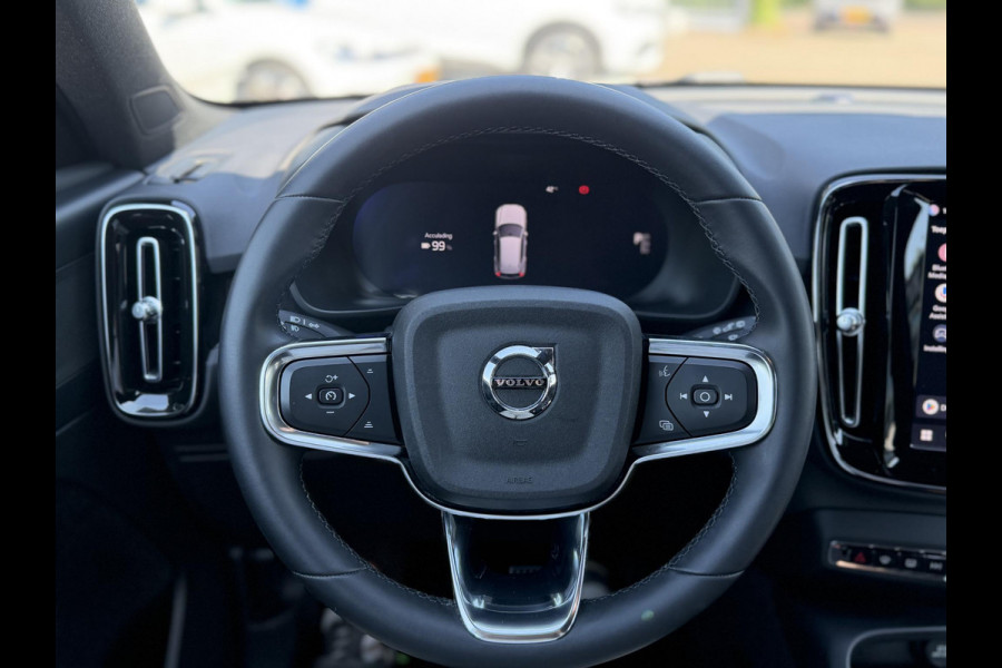 Volvo XC40 Recharge Core 70 kWh SOH 94% VAN: 32.900,- VOOR: 30.877,- UW WKVOORDEEL: 2.023,-