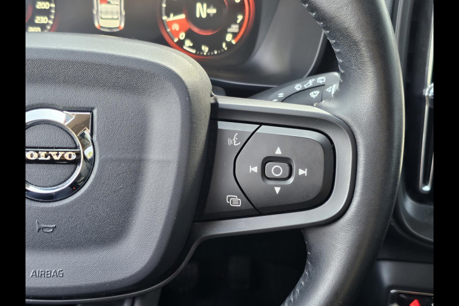 Volvo XC40 1.5 T3 Zeer netjes | Perfect onderhouden | Virtual cockpit | LED | Camera | Adaptive cruise control etc.