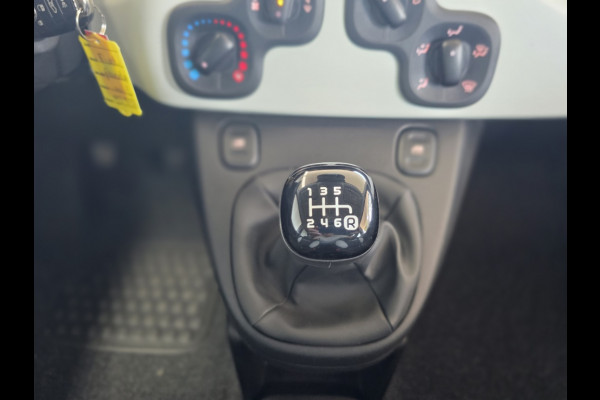 Fiat Panda Hybrid Pandina | Digitaal dashboard | Apple carpl / Andr. auto |