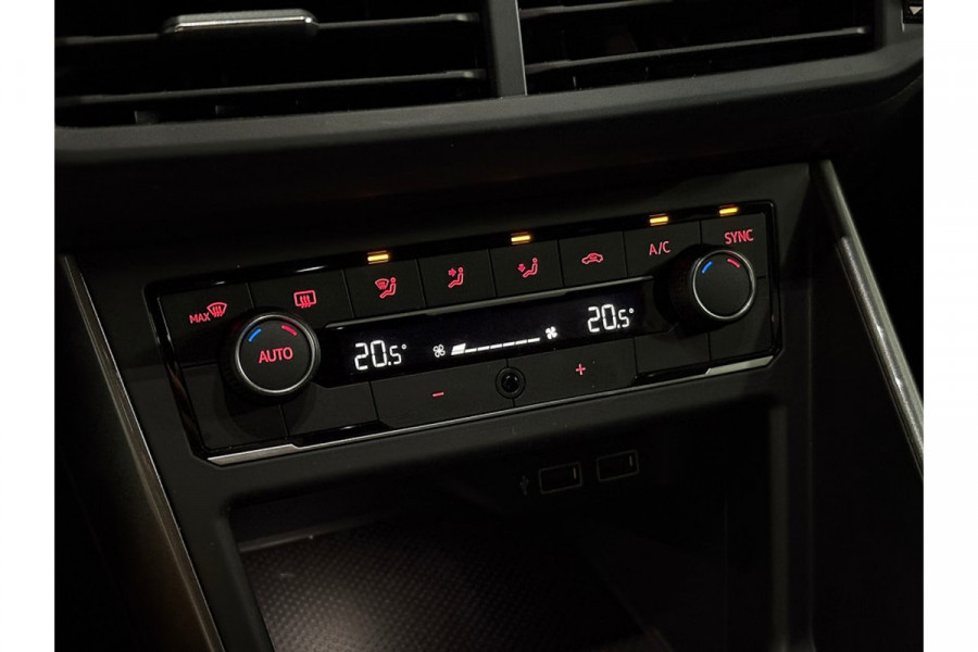 Volkswagen Polo 1.0 TSI Highline Business R - Automaat - Virt.Cockpit - Navi - Beats - Org.NL