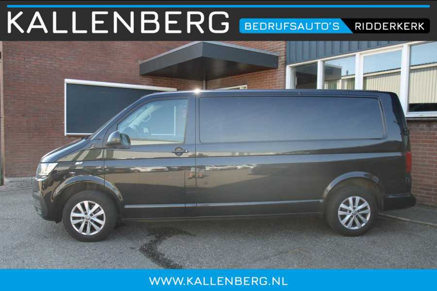 Volkswagen Transporter 2.0 TDI L2H1 / Automaat / Multi stuur / App connect / Verwarmde voorruit