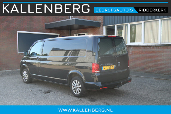 Volkswagen Transporter 2.0 TDI L2H1 / Automaat / Multi stuur / App connect / Verwarmde voorruit