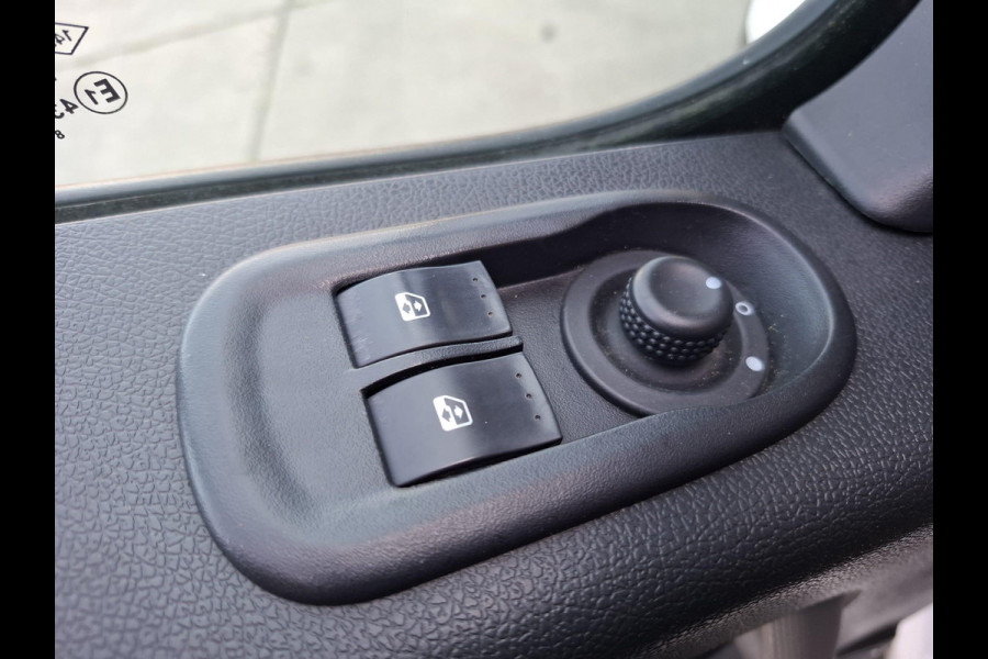 Renault Master T35 2.3 dCi L2H2 AIRCO / CRUISE CONTROLE / IMPERIAL / TREKHAAK / EURO 6