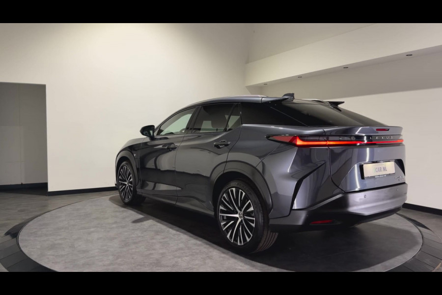 Lexus RZ 450e Executive Line 71 kWh | Leder interieur | Stoelen gekoeld & verwarmd | LMV 20" | Soh (batterijcheck) Waarde 98,1 %