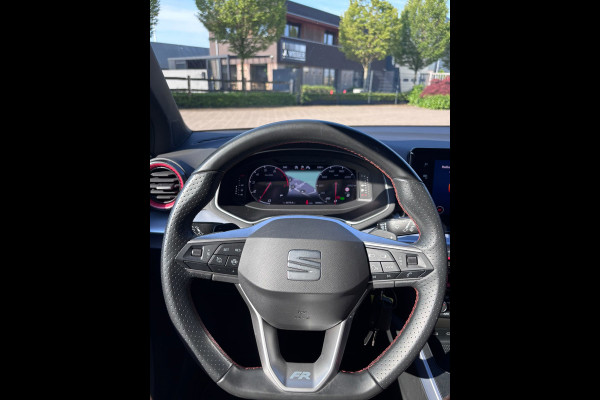 Seat Arona 1.0 EcoTSI FR Business Connect | Carplay/Android, Camera, Stoelverw., Navi, Cruise, Climate |