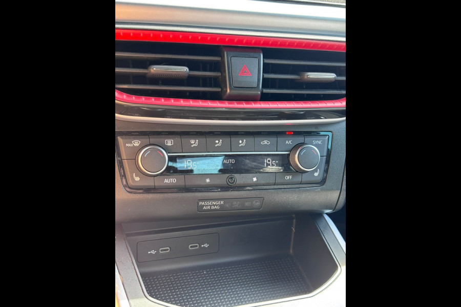 Seat Arona 1.0 EcoTSI FR Business Connect | Carplay/Android, Camera, Stoelverw., Navi, Cruise, Climate |