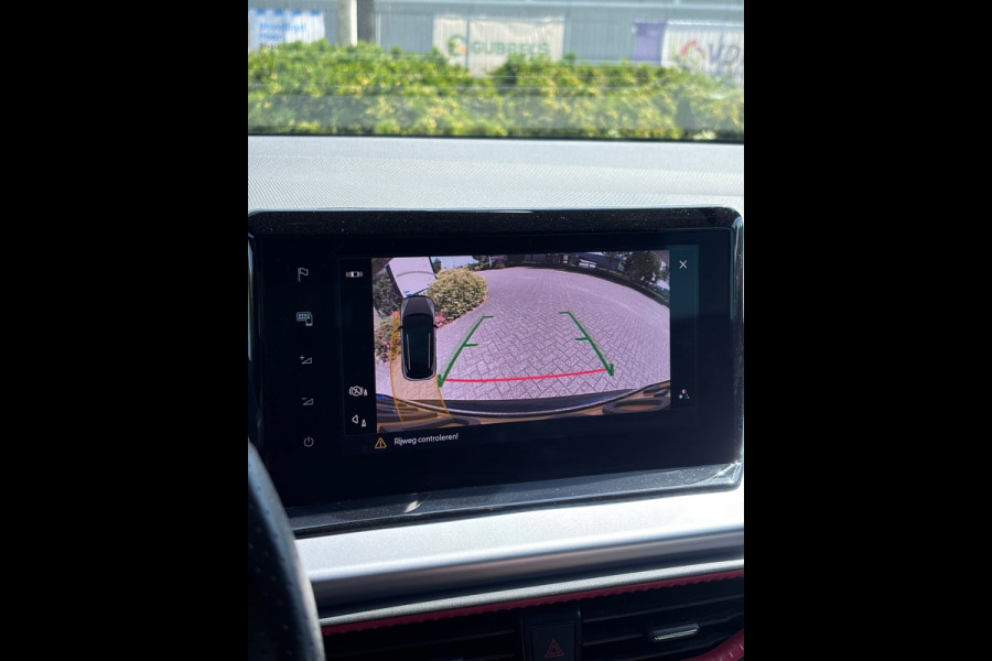 Seat Arona 1.0 EcoTSI FR Business Connect | Carplay/Android, Camera, Stoelverw., Navi, Cruise, Climate |