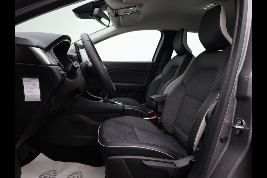 Renault Captur 1.3 TCe 140 Intens | Trekhaak | Camera | Allseason banden | Prijs Rijklaar!!