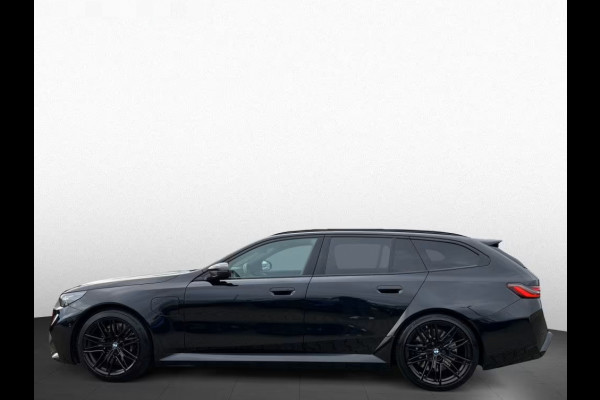 BMW M5 Touring ** M-DRIVER PACK (305 km/h), M-REM, PANO, TREKH, MERINO LEDER, 21 INCH LMV ** 1e EIG - UNFALLFREI - Ex BMW AG ** ** INFORMEER OOK NAAR ONZE AANTREKKELIJKE FINANCIAL-LEASE TARIEVEN **