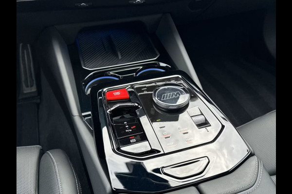 BMW M5 Touring ** M-DRIVER PACK (305 km/h), M-REM, PANO, TREKH, MERINO LEDER, 21 INCH LMV ** 1e EIG - UNFALLFREI - Ex BMW AG ** ** INFORMEER OOK NAAR ONZE AANTREKKELIJKE FINANCIAL-LEASE TARIEVEN **