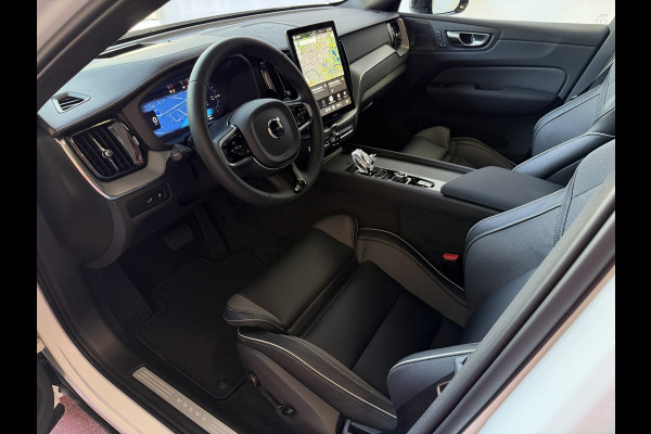 Volvo XC60 2.0 T8 456PK AWD ULTRA BLACK EDITION STOEL/STUUR.VER. 22''LMV PANO HEADUP HARMAN KARDON