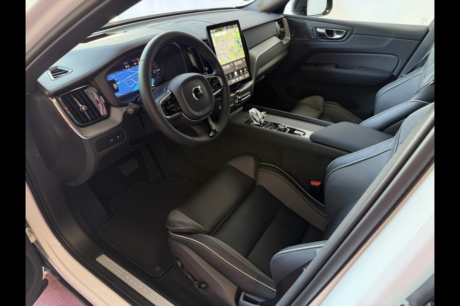 Volvo XC60 2.0 T8 456PK AWD ULTRA BLACK EDITION STOEL/STUUR.VER. 22''LMV PANO HEADUP HARMAN KARDON