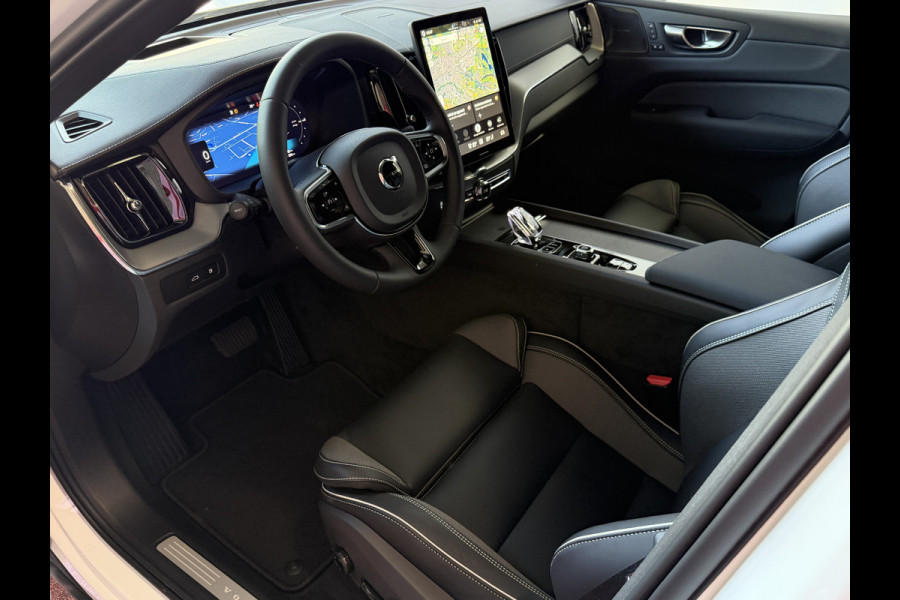 Volvo XC60 2.0 T8 456PK AWD ULTRA BLACK EDITION STOEL/STUUR.VER. 22''LMV PANO HEADUP HARMAN KARDON