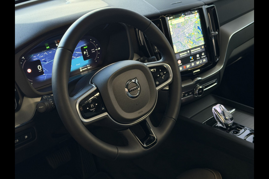 Volvo XC60 2.0 T8 456PK AWD ULTRA BLACK EDITION STOEL/STUUR.VER. 22''LMV PANO HEADUP HARMAN KARDON