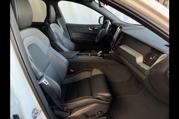 Volvo XC60 2.0 T8 456PK AWD ULTRA BLACK EDITION STOEL/STUUR.VER. 22''LMV PANO HEADUP HARMAN KARDON