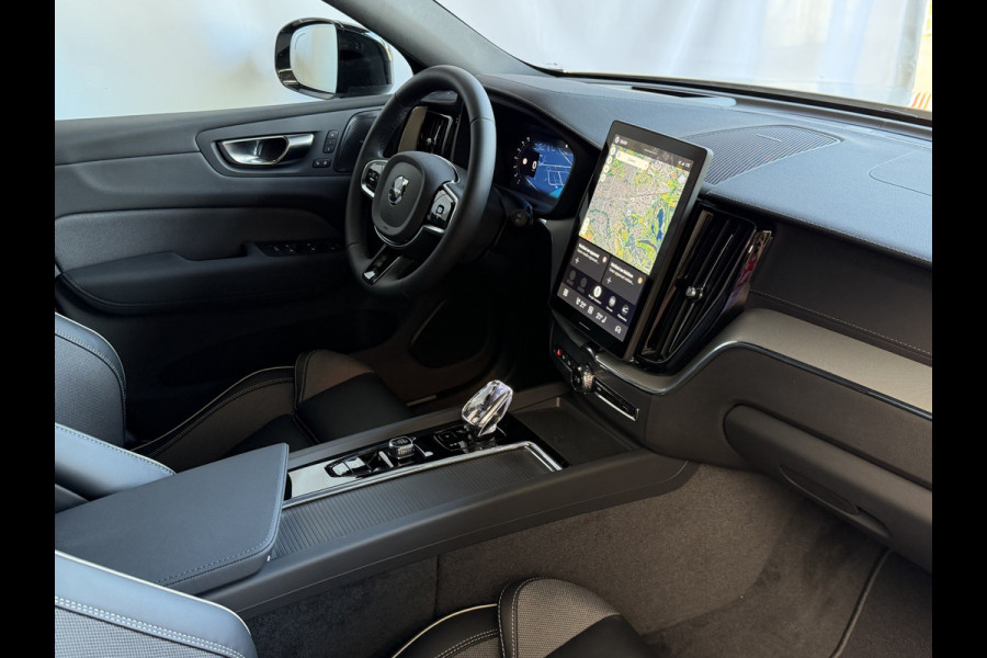 Volvo XC60 2.0 T8 456PK AWD ULTRA BLACK EDITION STOEL/STUUR.VER. 22''LMV PANO HEADUP HARMAN KARDON