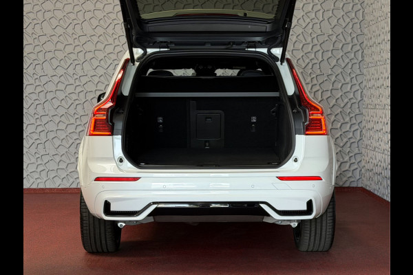 Volvo XC60 2.0 T8 456PK AWD ULTRA BLACK EDITION STOEL/STUUR.VER. 22''LMV PANO HEADUP HARMAN KARDON