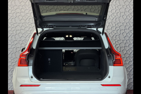 Volvo XC60 2.0 T8 456PK AWD ULTRA BLACK EDITION STOEL/STUUR.VER. 22''LMV PANO HEADUP HARMAN KARDON