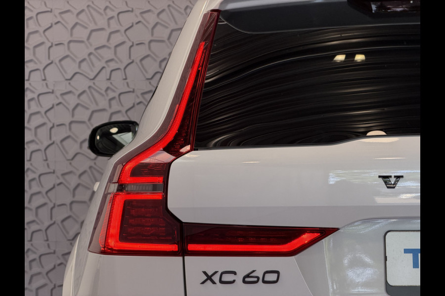 Volvo XC60 2.0 T8 456PK AWD ULTRA BLACK EDITION STOEL/STUUR.VER. 22''LMV PANO HEADUP HARMAN KARDON