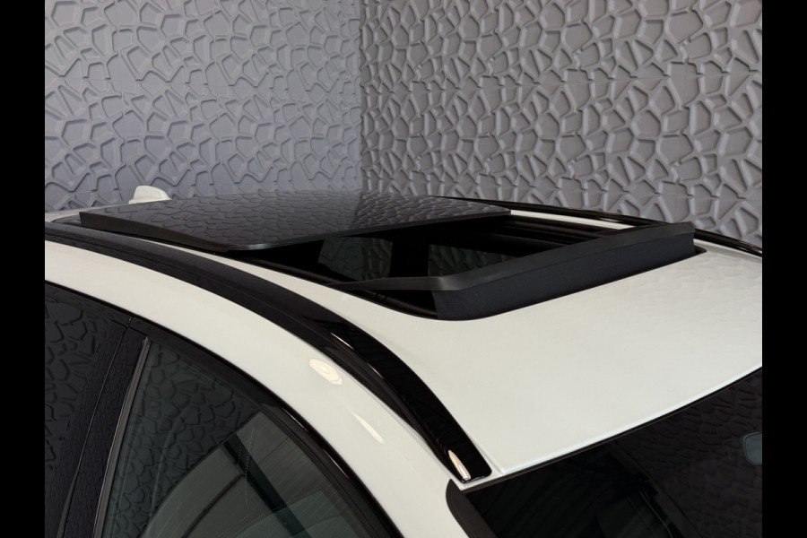 Volvo XC60 2.0 T8 456PK AWD ULTRA BLACK EDITION STOEL/STUUR.VER. 22''LMV PANO HEADUP HARMAN KARDON