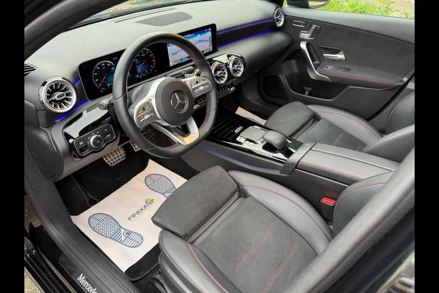 Mercedes-Benz A-Klasse A 180 AMG PAKKET l PANO