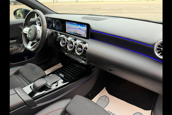 Mercedes-Benz A-Klasse A 180 AMG PAKKET l PANO