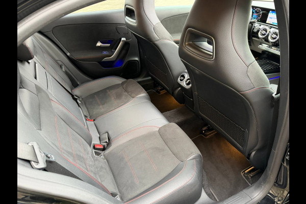 Mercedes-Benz A-Klasse A 180 AMG PAKKET l PANO