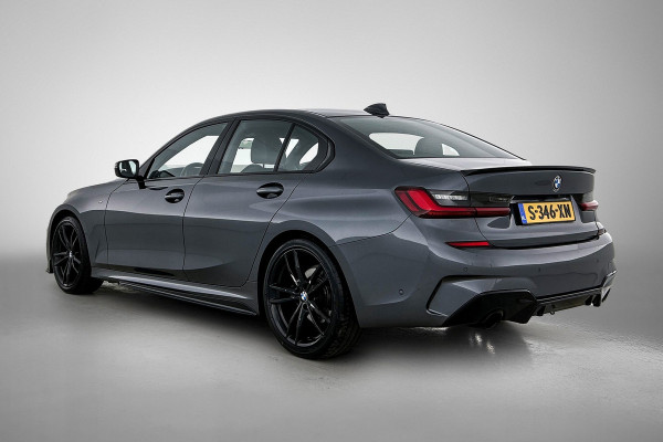 BMW 3-serie 320i High Executive M-pakket Performance(Dealer OndH, Camera, Carplay, StoelV, Navi Prof, Etc)