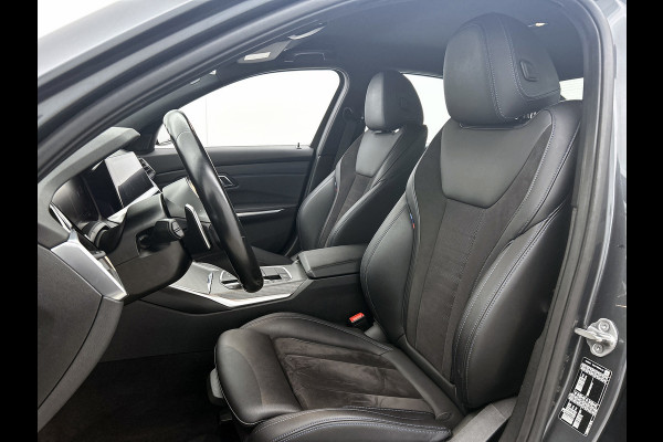 BMW 3-serie 320i High Executive M-pakket Performance(Dealer OndH, Camera, Carplay, StoelV, Navi Prof, Etc)