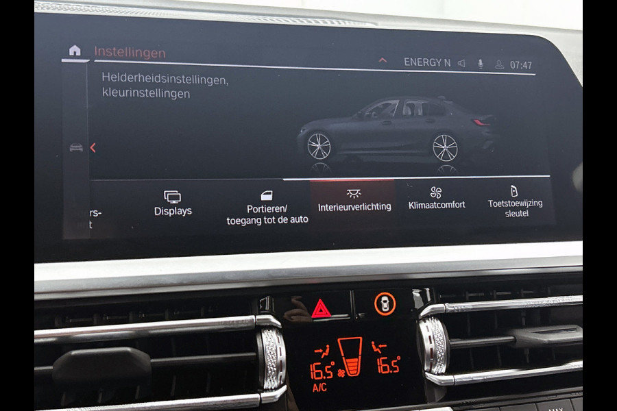 BMW 3-serie 320i High Executive M-pakket Performance(Dealer OndH, Camera, Carplay, StoelV, Navi Prof, Etc)