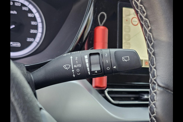 Kia Niro 1.6 GDi Hybrid DynamicLine Perfect onderhouden | Camera | Trekhaak | Half leder | Adaptive cruise control | Navigatie etc.