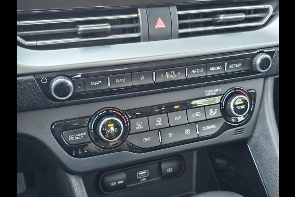 Kia Niro 1.6 GDi Hybrid DynamicLine Perfect onderhouden | Camera | Trekhaak | Half leder | Adaptive cruise control | Navigatie etc.