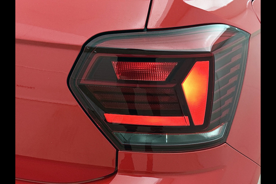 Volkswagen Polo 1.0 MPI Trendline(Goed ondH, Carplay/ Android, Airco, Cruise Con, Navi, Etc)